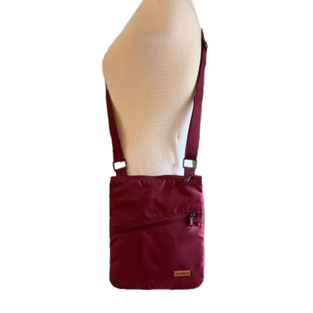 EDDIE Bauer maroon cloth crossbody